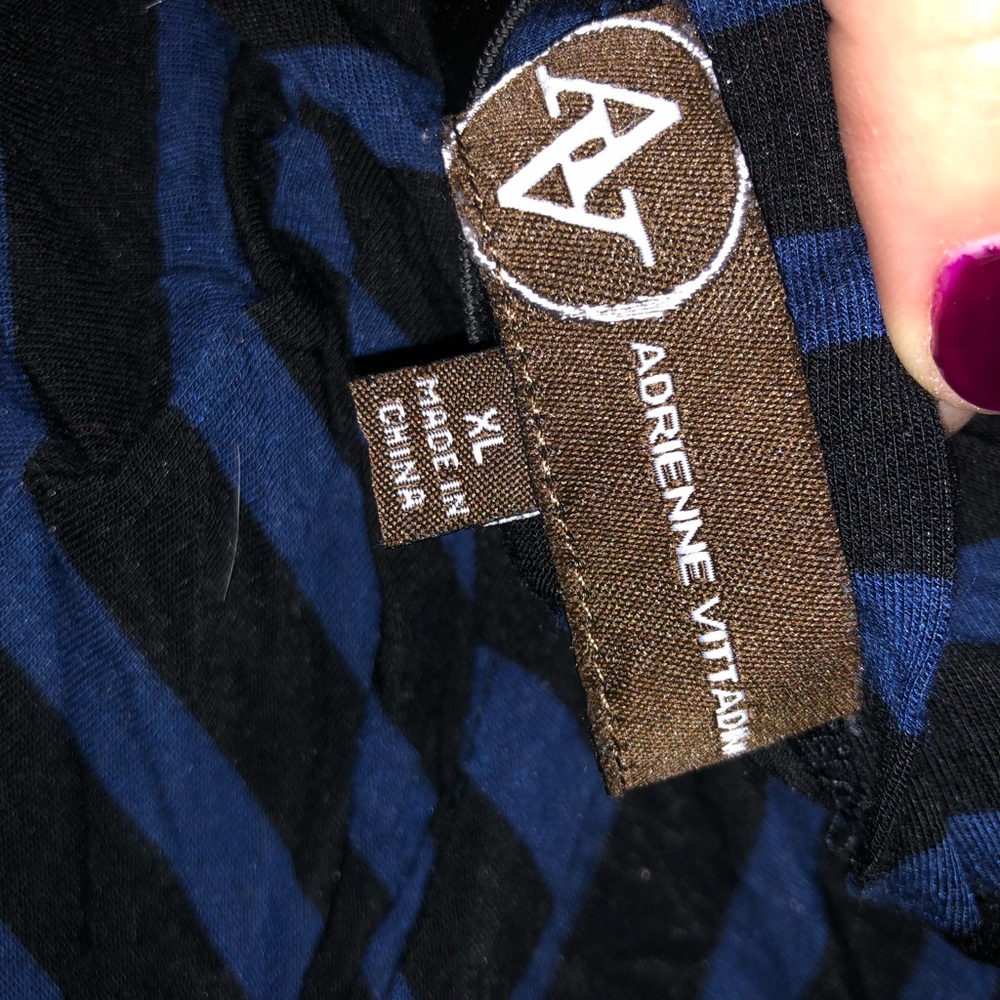 adrienne vittadini blue and black stripe top